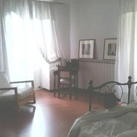 Il Glicine Nyaraló Varallo